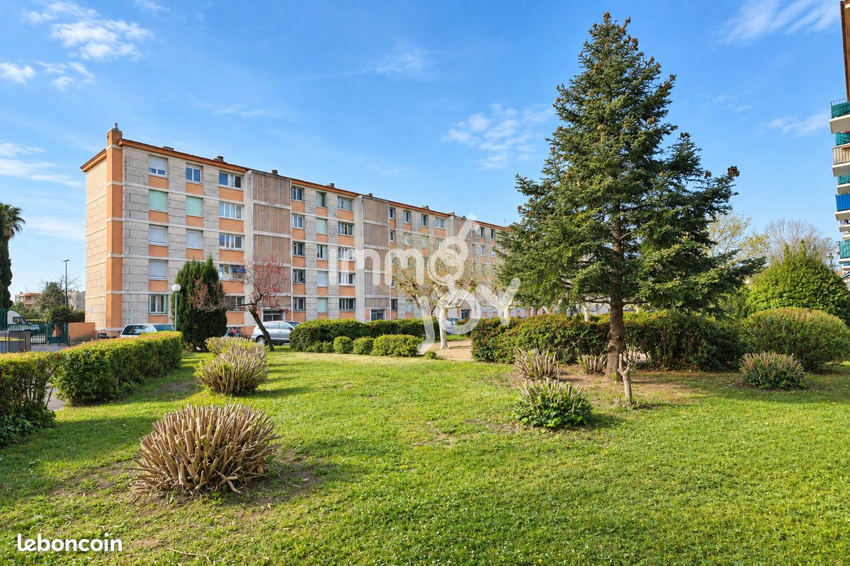Appartement 5 pièces 74 m² · à Fréjus · 74 m² · 195 000 €