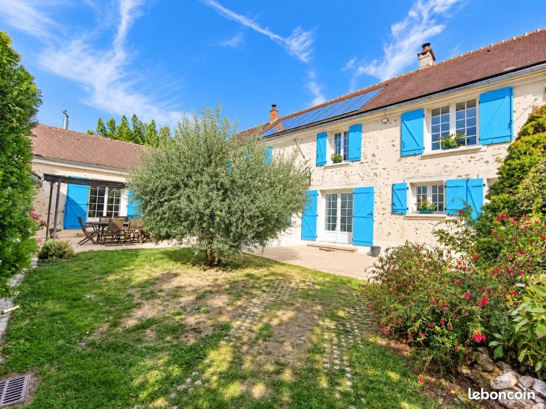 Maison 6 pièces 265 m² · à Montreuil-aux-Lions · 265 m² · 462 000 €