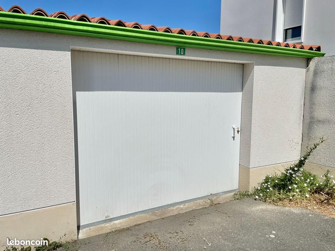 Parking 14 m² · à Vertou · 14 m² · 91 €/mois