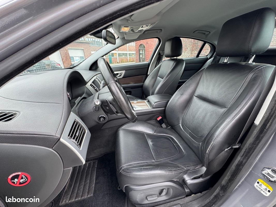Jaguar XF 2.2 D 190 LUXURY Phase 2 - Boite automatique- Révisé- Garantie (image 4)