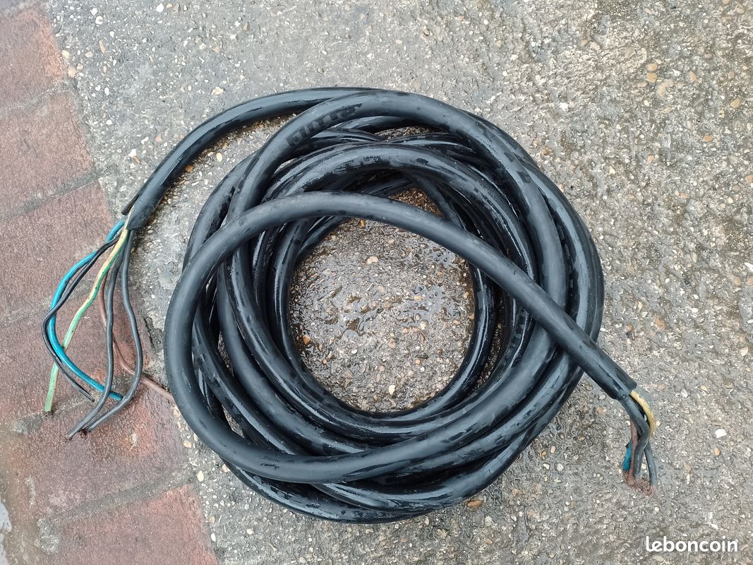 Gros Câble électrique noir cuivre souple 10 mètres / 5 fils H07RN-F5G10AENOR (image 1)