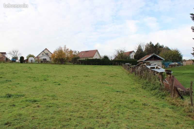 Terrain 489 m² · à Geneuille · 65 600 €