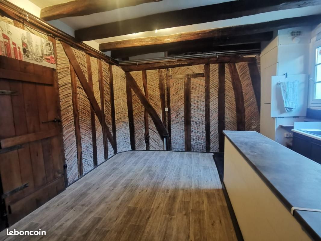 Appartement 1 pièce 34 m² · à Melun · 34 m² · 640 €