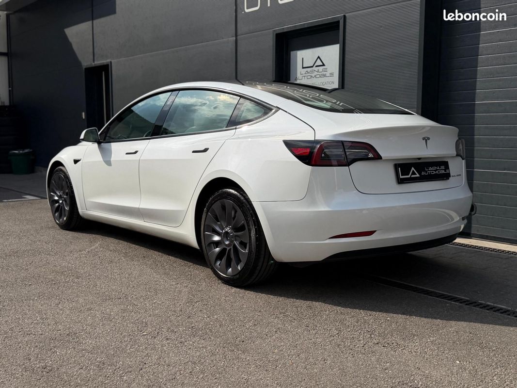 TESLA MODEL 3 Long Range Dual Motor 11/2022 AWD SOH 91,6% (image 9)