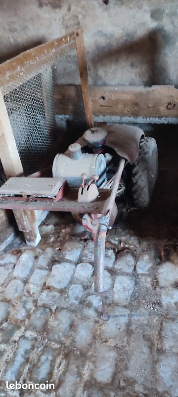 Motofaucheuse kuhn record (image 1)