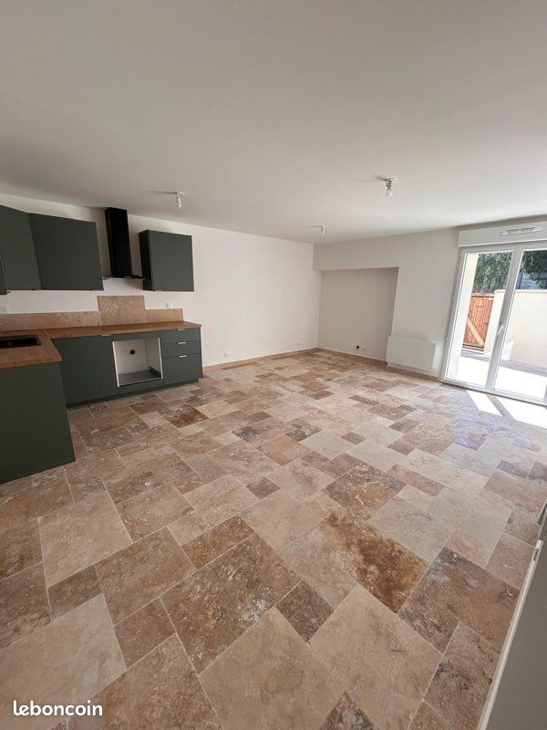Maison 4 pièces 102 m² · à Sonchamp · 102 m² · 260 000 €