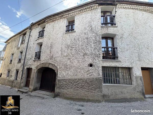 Appartement 4 pièces 63 m² · à La Mure · 63 m² · 60 000 €
