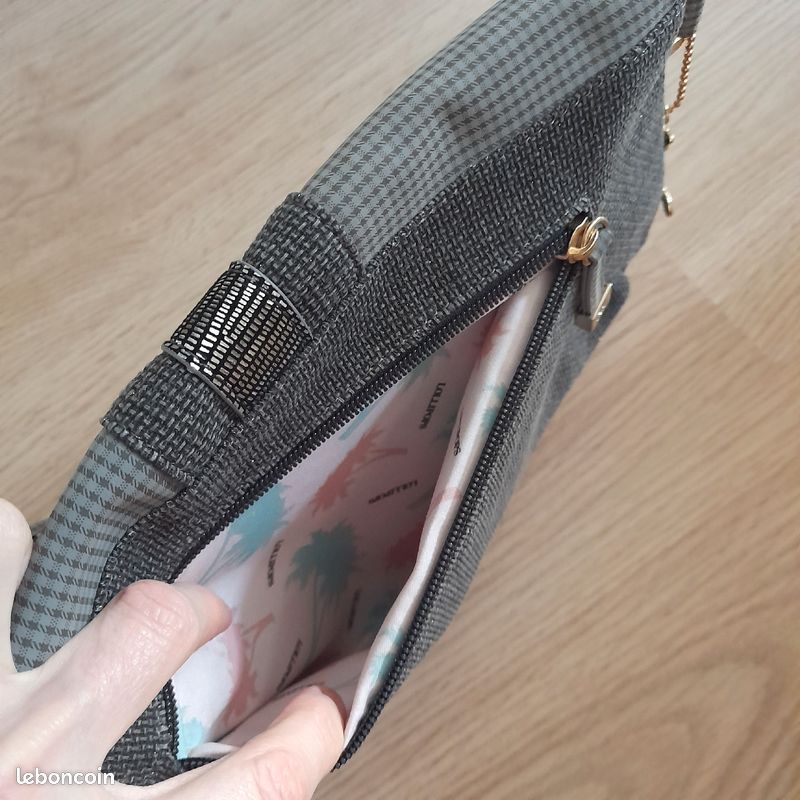 Sac bandoulière Lollipops neuf gris avec paillettes
Fermeture avec bouton aimanté (image 7)