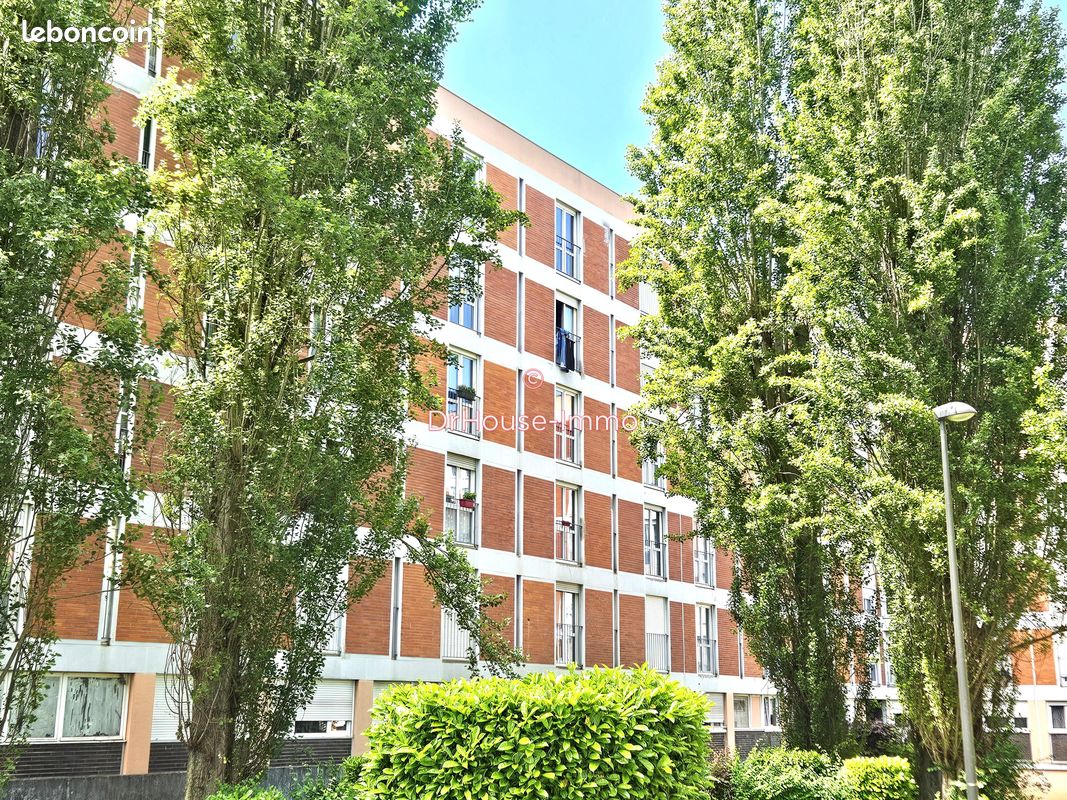Appartement 6 pièces 106 m² · à Saint-André-les-Vergers · 106 m² · 129 000 €