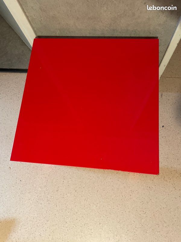 Petite Table rouge (image 4)