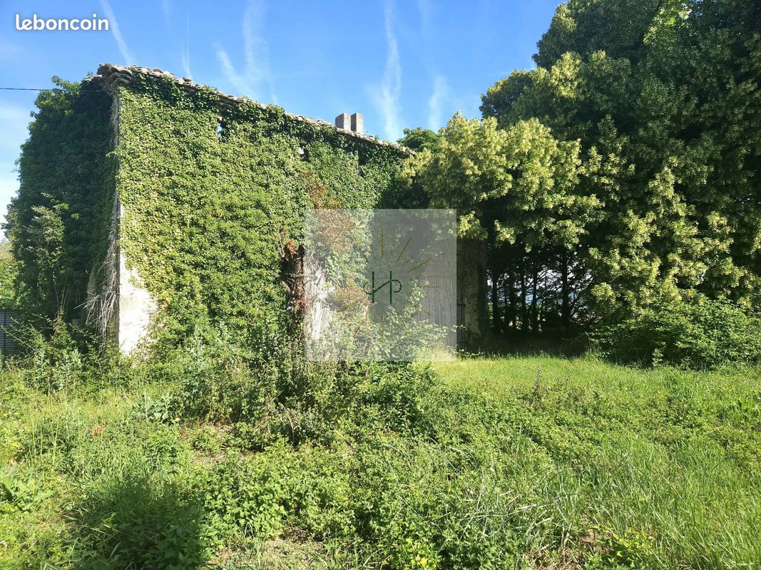Maison 6 pièces 200 m² · à Saint-Gervais-sur-Roubion · 200 m² · 155 000 €