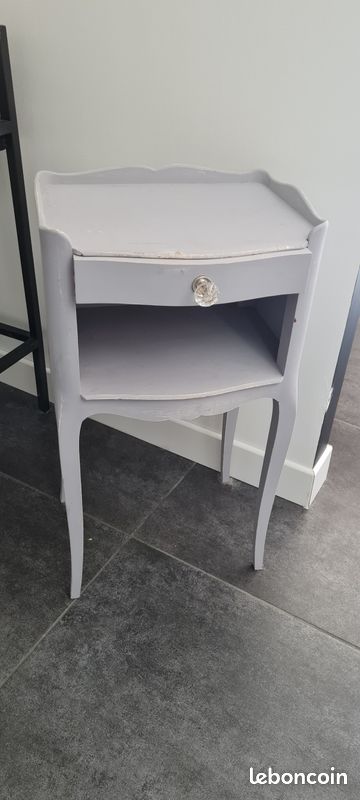 Table de nuit / chevet (image 1)