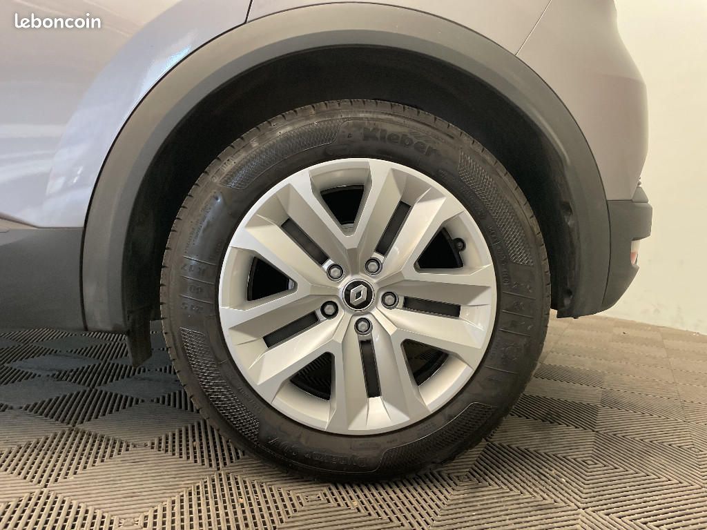 Renault Captur E-Tech 145 - 21 Business (image 23)