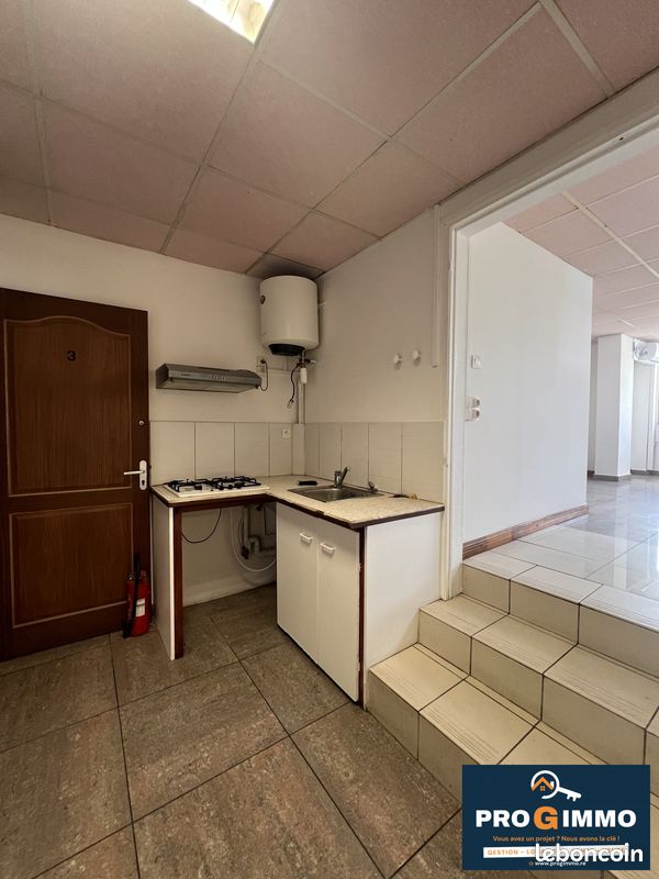 Appartement 1 pièce 28 m² · à Saint-Pierre · 28 m² · 650 €/mois