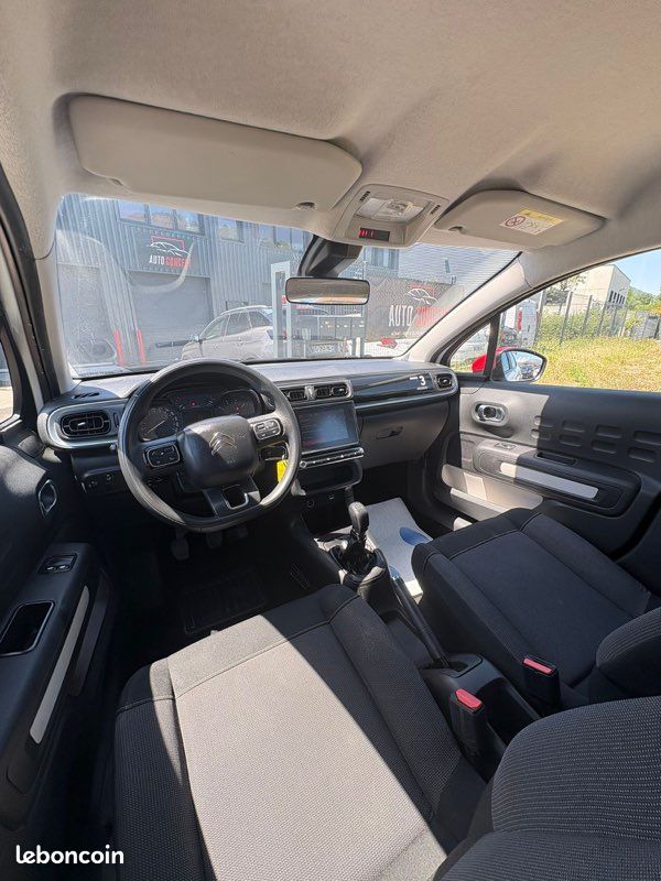 Citroën C3 1.2 VTI 82CH S&S GRAPHIC (image 3)