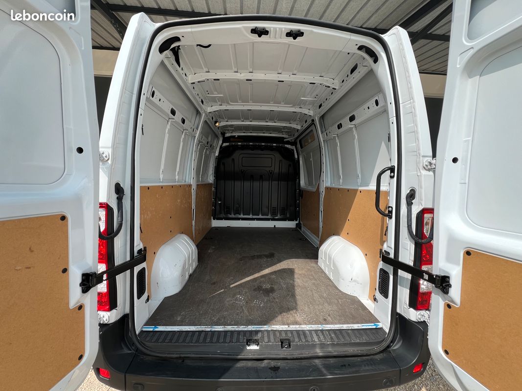 Opel MOVANO 2.3 DCI 135 CH BITURBO F3300 L2H2 3.5T 3 PLACES/ CAMERA DE RECUL/CARPLAY/ LED/ GPS/ CLIM/REPRISE POSSIBLE/FINANCEMENT POSSIBLE (image 10)