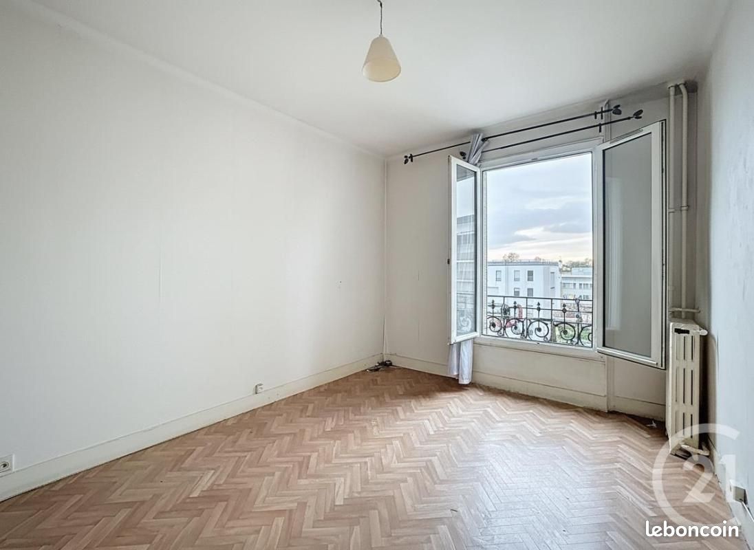 Appartement 3 pièces 56 m² · à Aubervilliers · 56 m² · 205 000 €