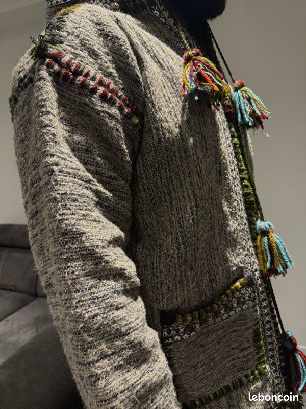 Cape Haute Couture en Laine unisexe – Pièce Unique Handmade (image 3)