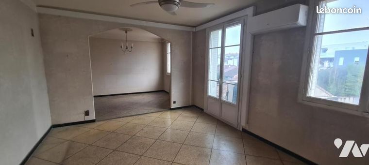 Appartement 6 pièces 77 m²