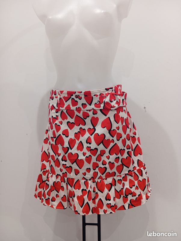 Jupe courte avec ceinture motif coeur Naf Naf Taille 42 Vêtements