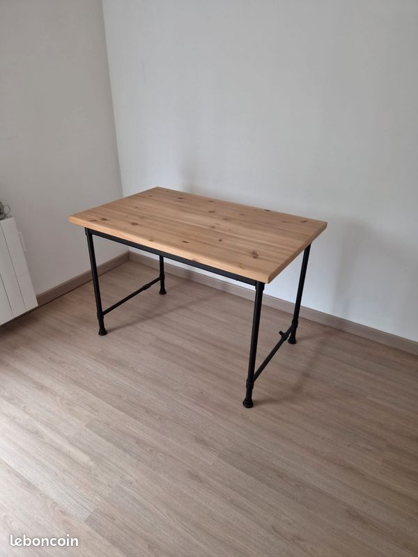 Bureau ikea (image 1)