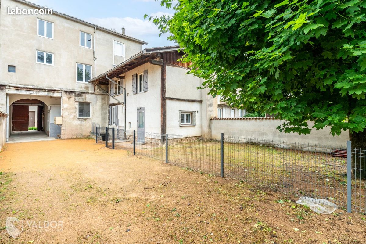 Appartement 2 pièces 37 m² · à Saint-Georges-de-Reneins · 37 m² · 120 000 €