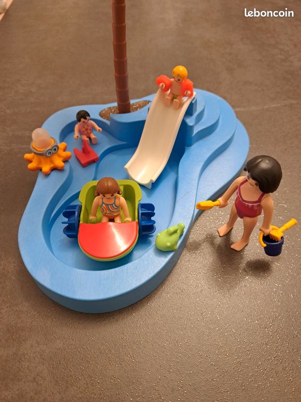 Playmobil Summer fun 6673 - Piscine avec toboggan (image 3)