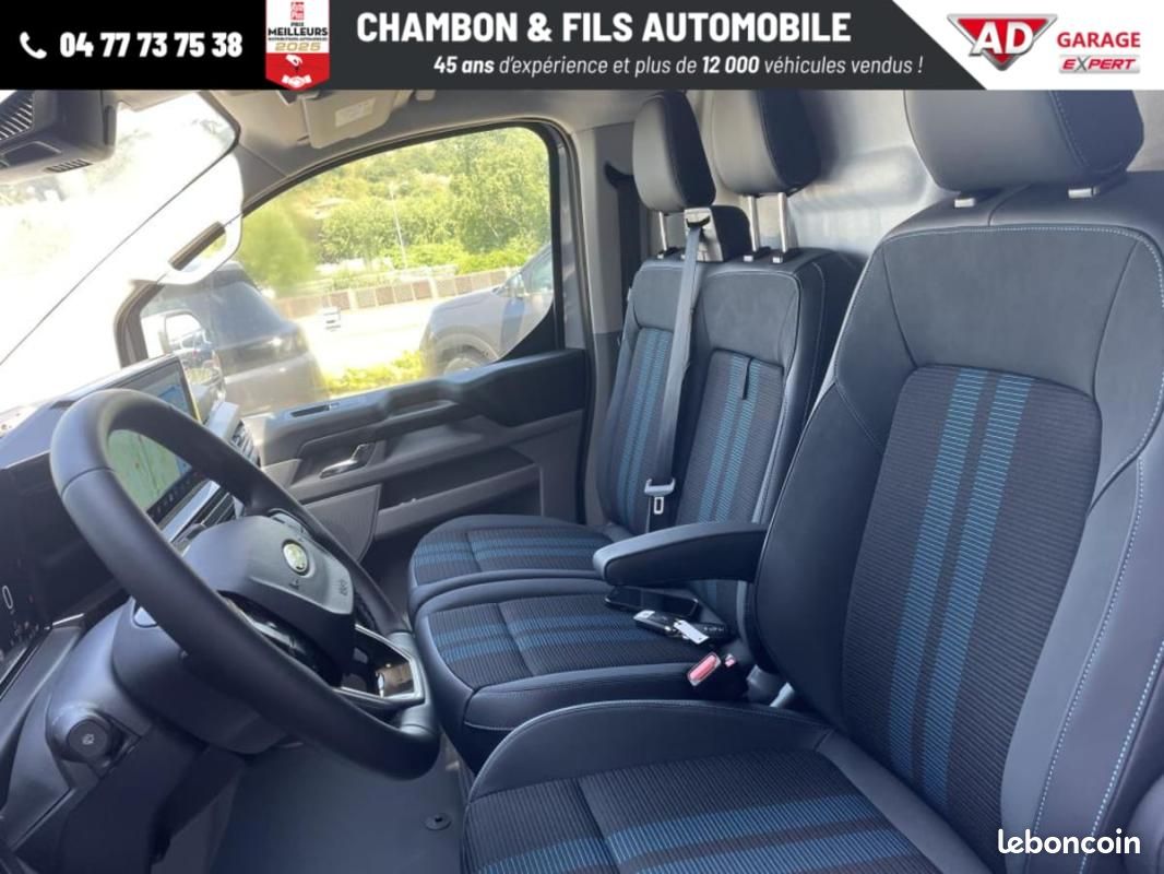 Ford Transit Custom FOURGON 320 L1H1 2.0 ECOBLUE 170 CH BVA8 SPORT Prix:36658 HT (image 12)