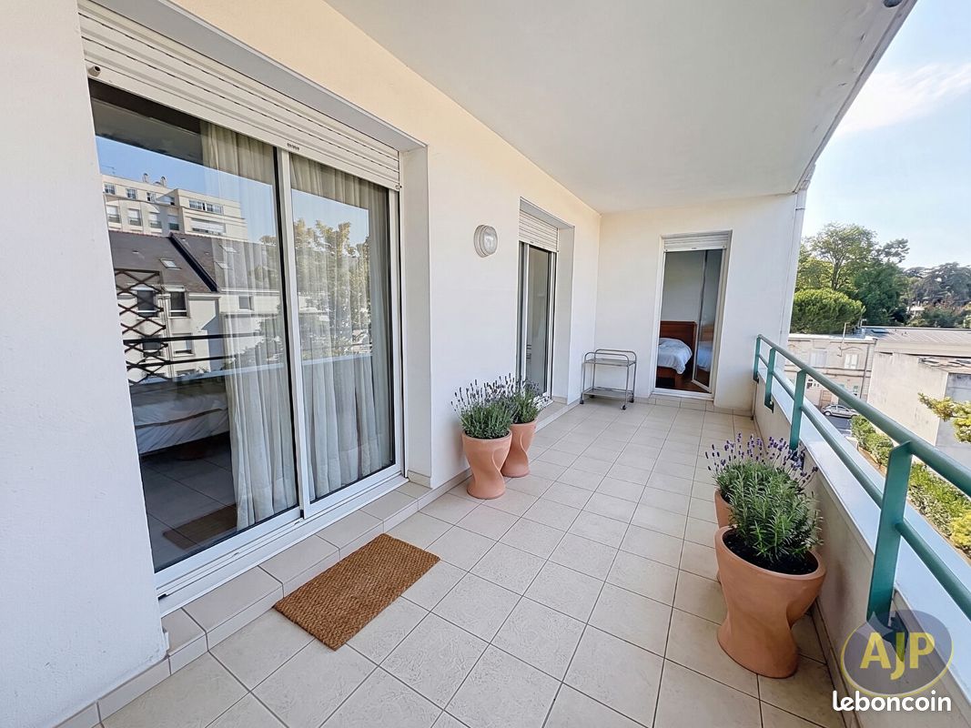 Appartement 4 pièces 122 m² · à Nantes · 122 m² · 1 800 €