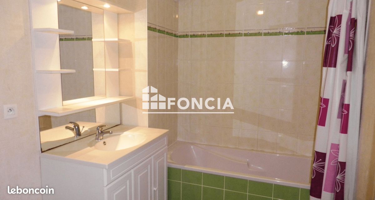 Appartement 3 pièces 70 m² · à Vandœuvre-lès-Nancy · 70,4 m² · 877 €/mois