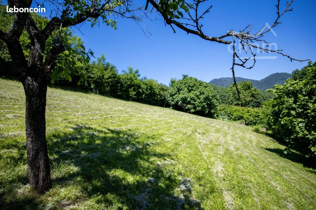 Terrain 760 m² · à Crêts en Belledonne · 760 m² · 99 000 €