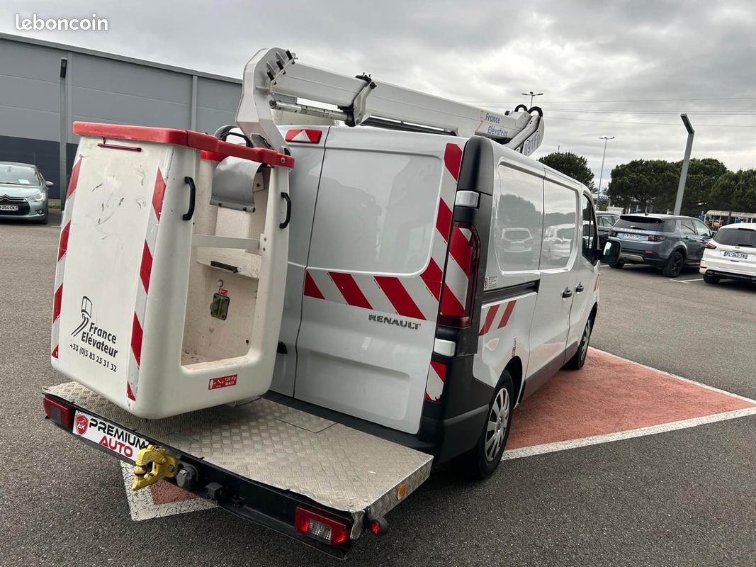 Trafic 2.0 dci 145 nacelle 2021 (image 3)