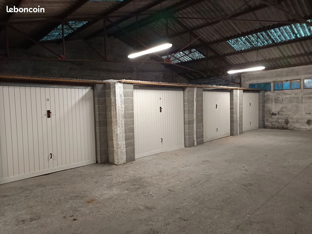 Parking 15 m² · à Luçon · 15 m² · 75 €/mois