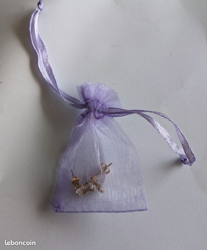 Boucle d'oreille (image 4)