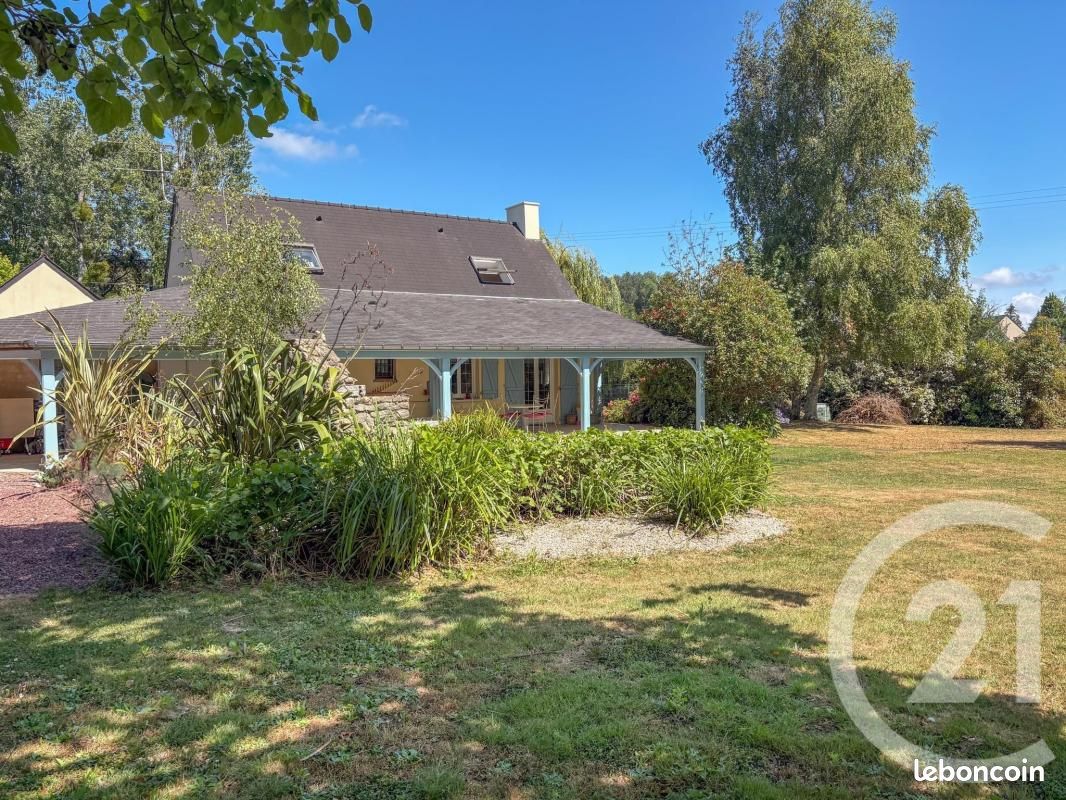 Maison 6 pièces 146 m² · à Yvetot-Bocage · 146 m² · 338 000 €