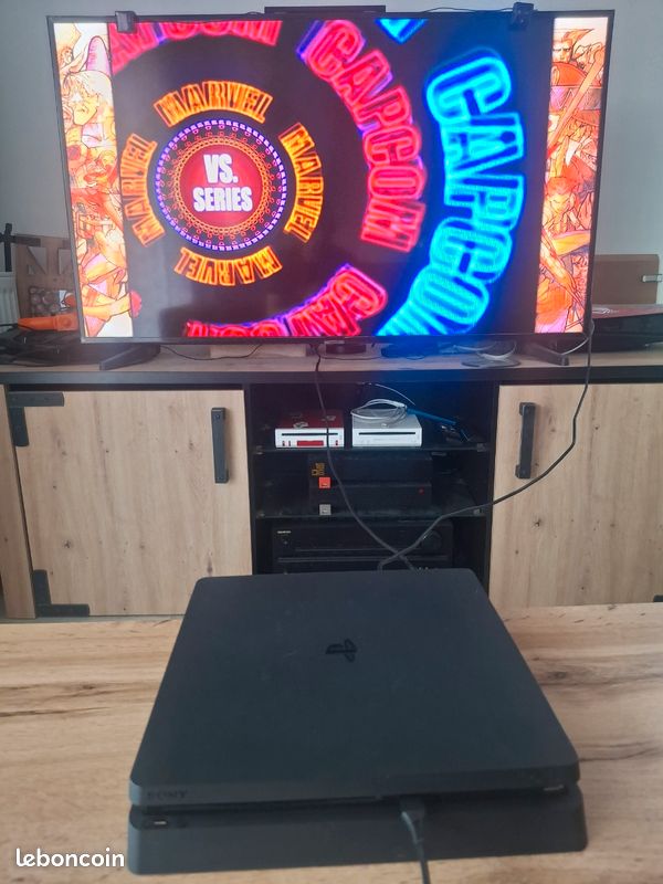 Ps4 slim (image 1)