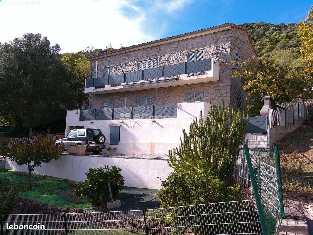 Maison 6 pièces 141 m² · à Osani · 141 m² · 429 000 €