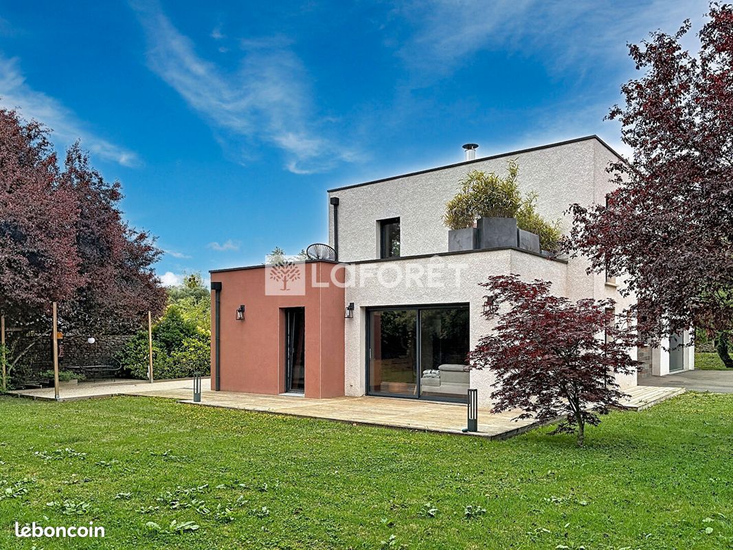 Maison 6 pièces 146 m² · à Vesoul · 146 m² · 398 000 €