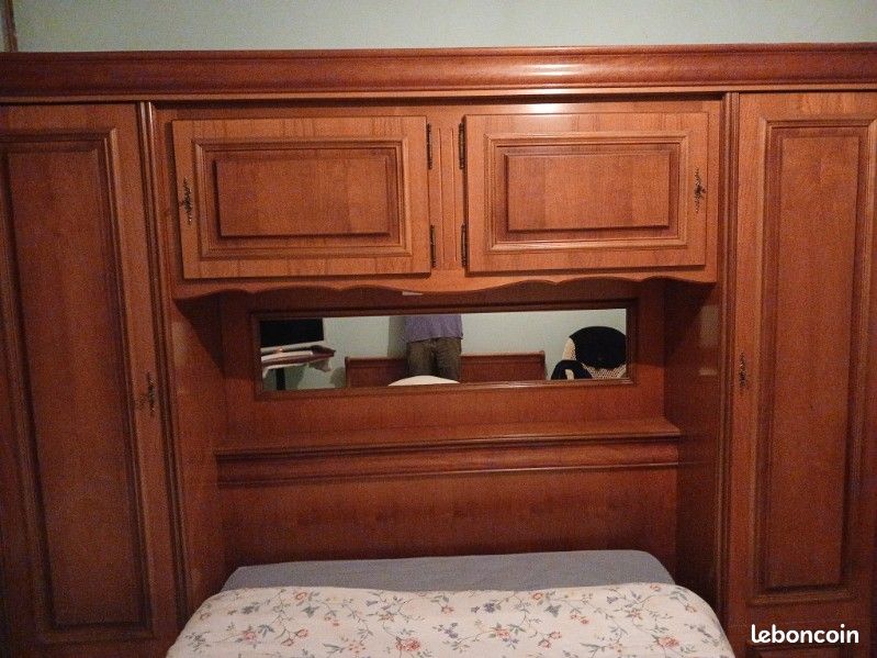 Belle armoire pont grande capacité de rangement EXCELLENT ÉTAT (image 1)