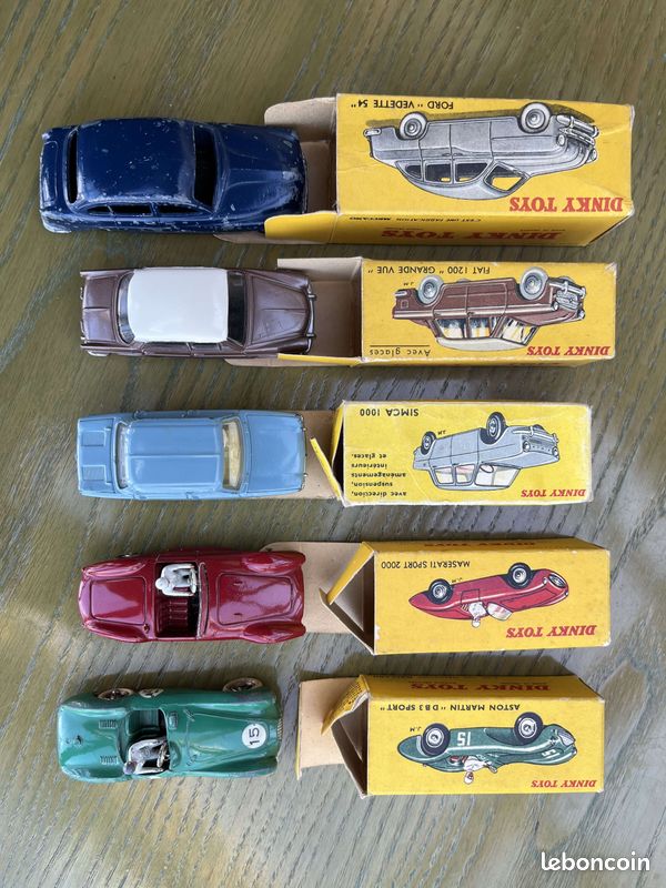 Amazon - A - Simca 1000 berline Dinky Toys France N° 519