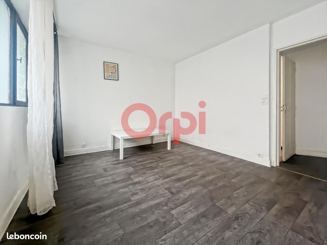 Appartement 1 pièce 24 m² · à Paris · 24 m² · 210 600 €