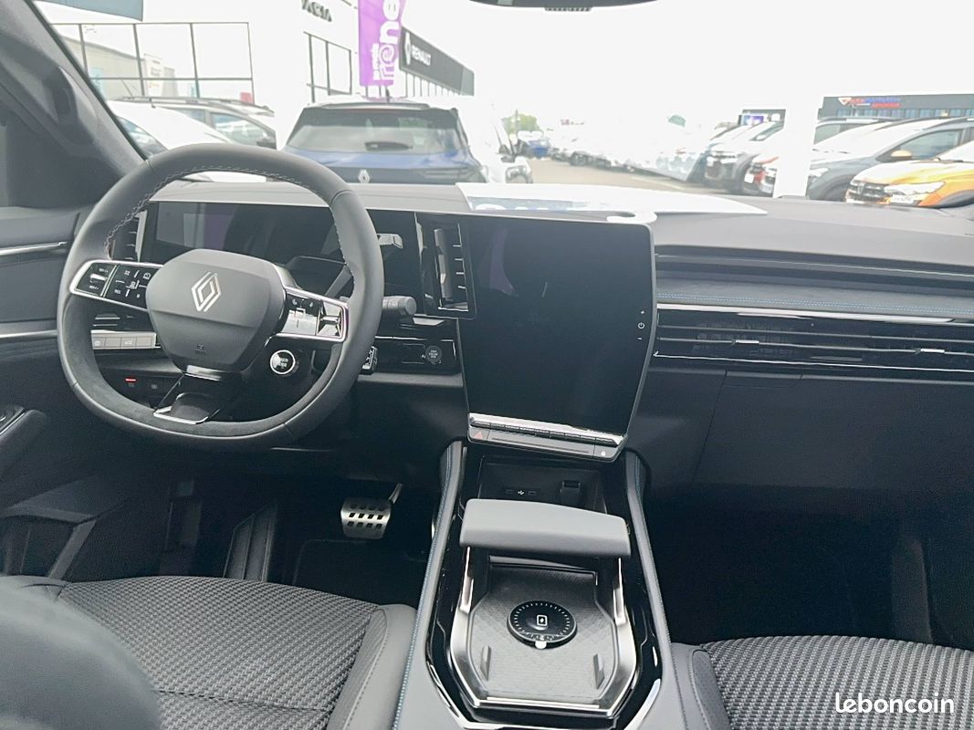 RENAULT Austral full hybrid E-Tech 200 ch Esprit Alpine (image 11)