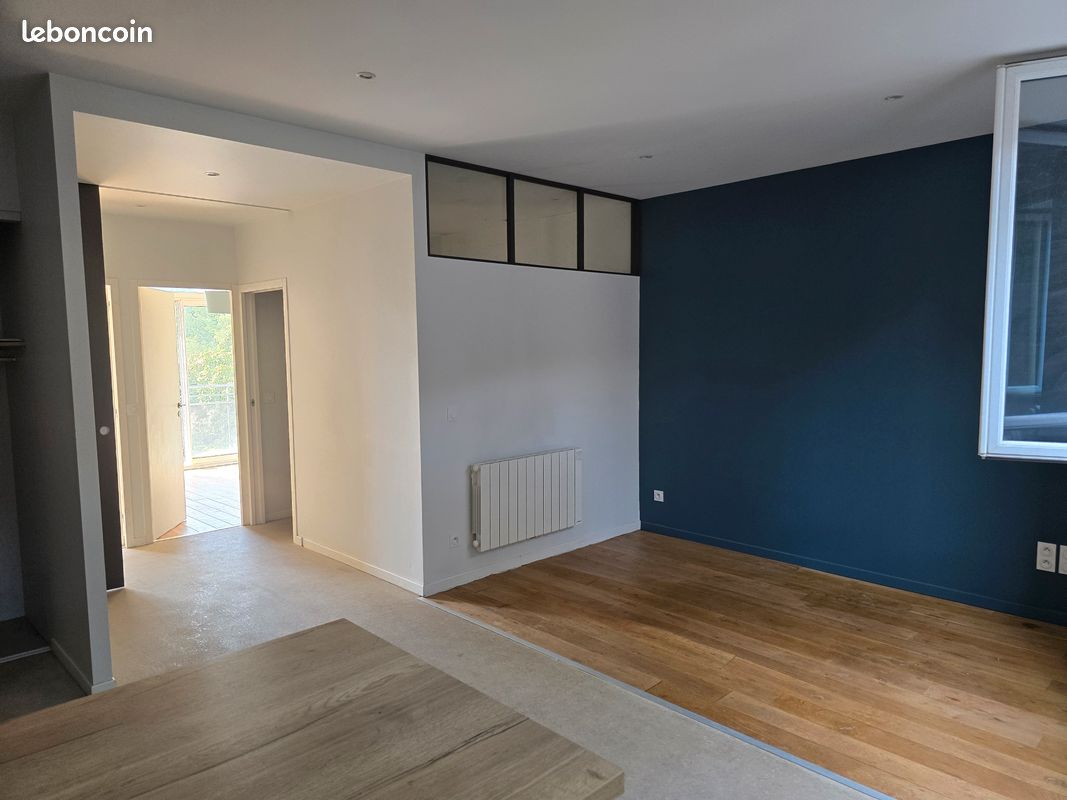 Appartement 3 pièces 70 m² · à Annonay · 70 m² · 650 €