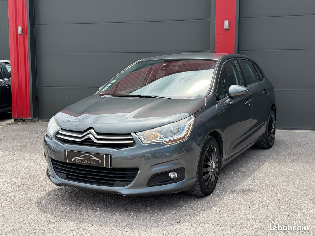CITROEN C4 C4 HDi 90 Confort (image 1)