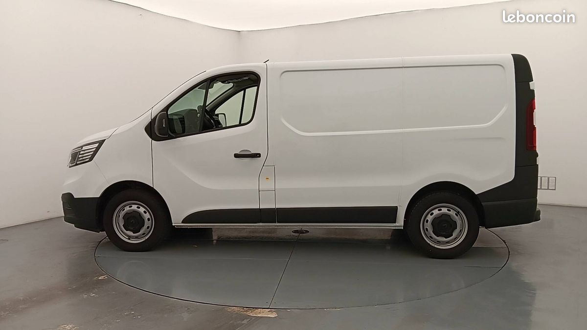 Renault trafic fgn l1h1 3000 kg blue dci 130 (image 8)