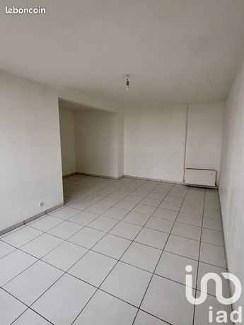 https://img.leboncoin.fr/api/v1/lbcpb1/images/2a/f3/54/2af354782e2374ea623d0391311375eb369af8d7.jpg?rule=ad-image