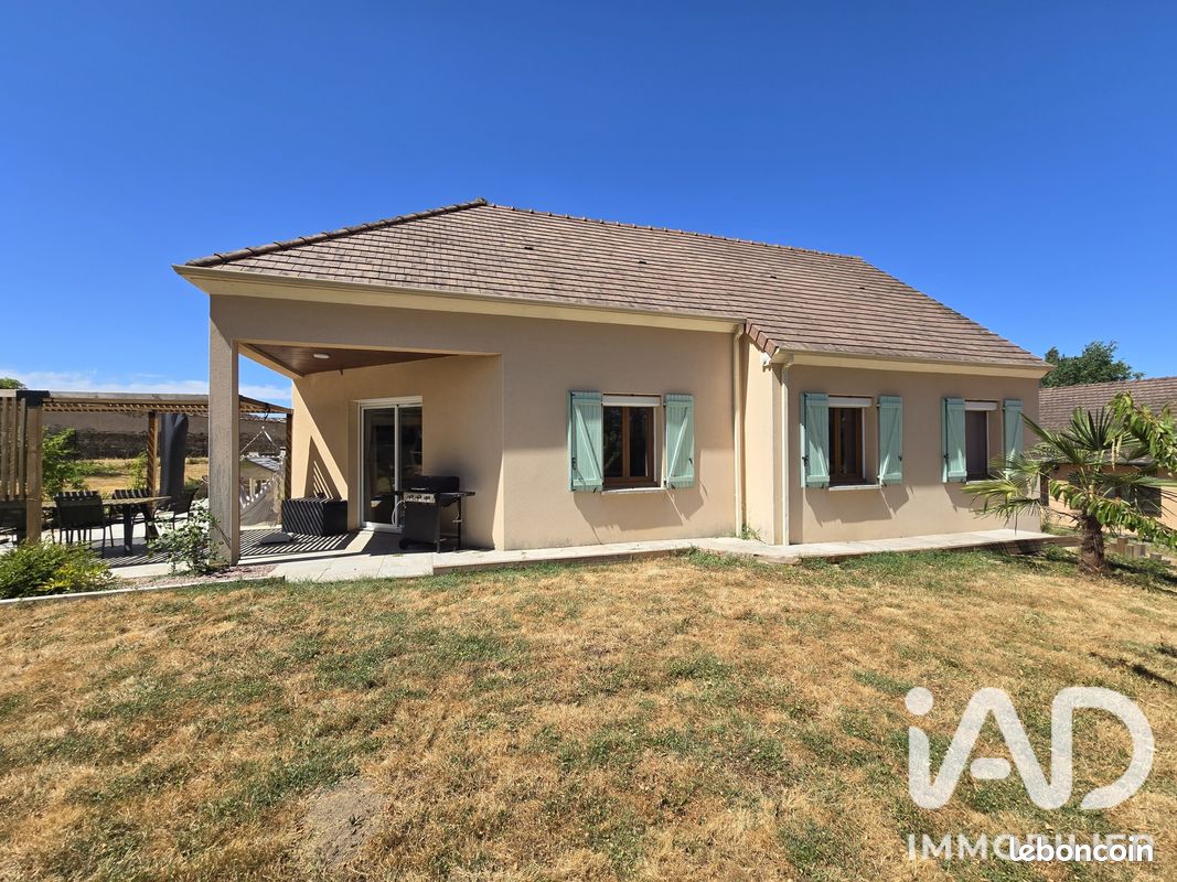 Maison 5 pièces 132 m² · à Châtel-de-Neuvre · 132 m² · 219 000 €