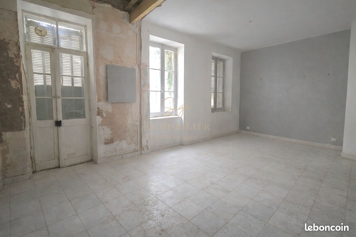 Appartement 3 pièces 65 m² · à Marseille · 65 m² · 270 000 €