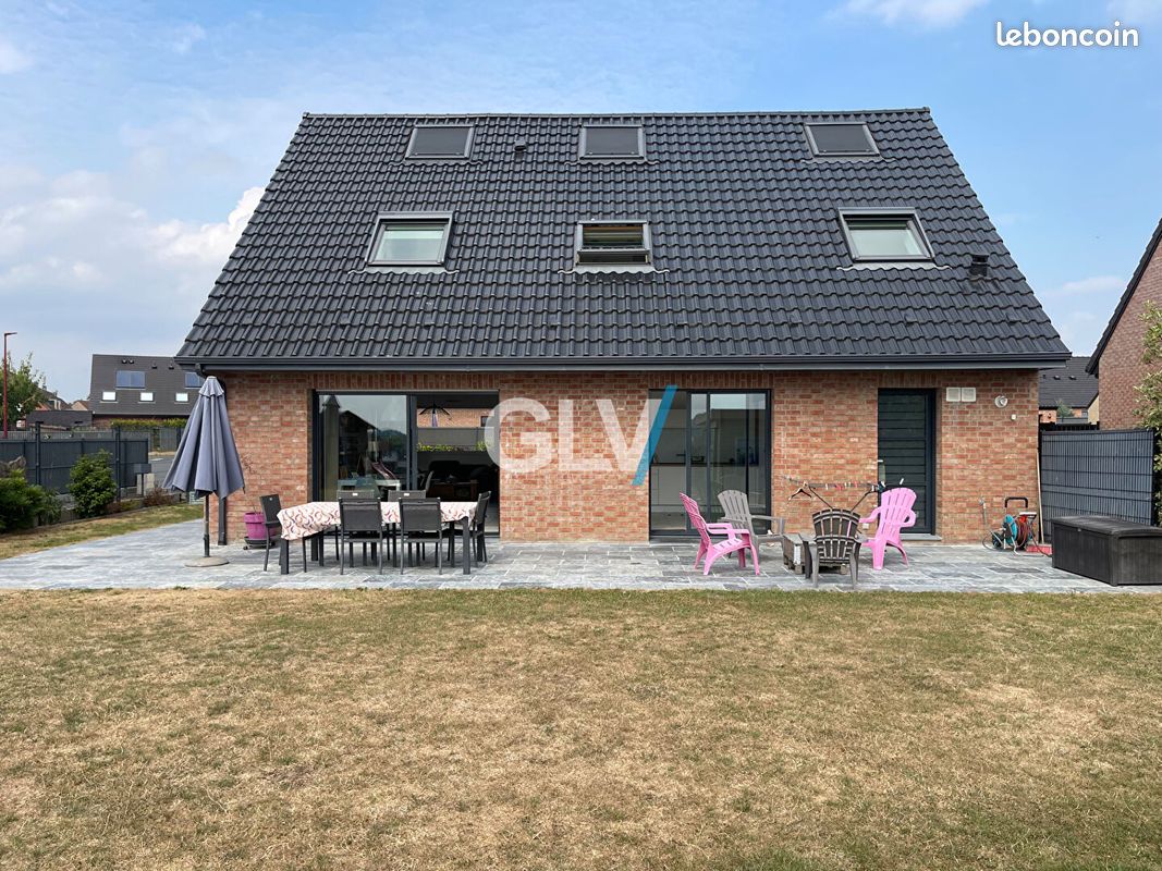 Maison 6 pièces 135 m² · à Camphin-en-Pévèle · 135 m² · 519 500 €