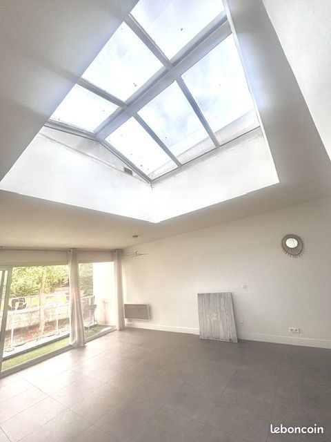 Appartement 5 pièces 130 m² · à Saint-Maurice · 130 m² · 2 395 €/mois